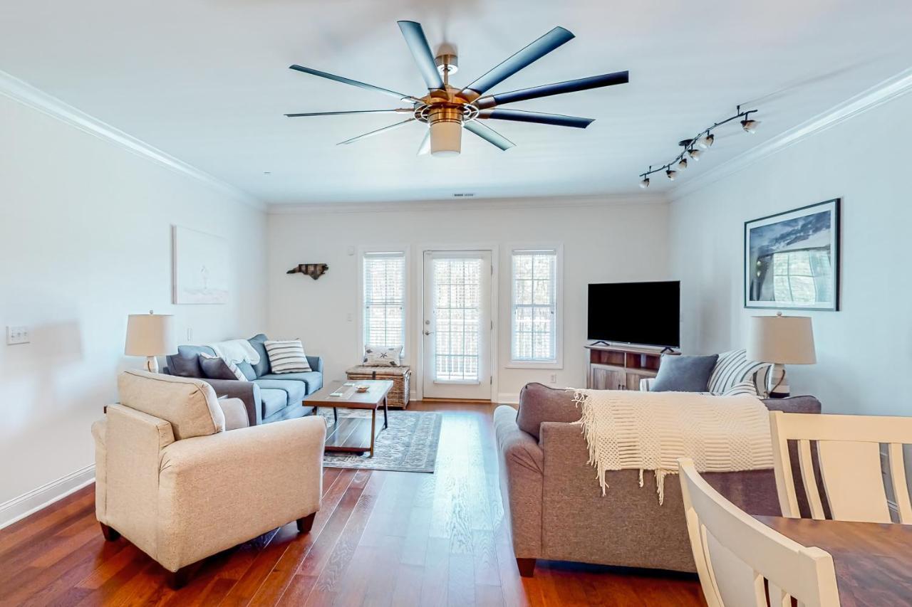 Apartment Dolphin Shores, Unit 3 *