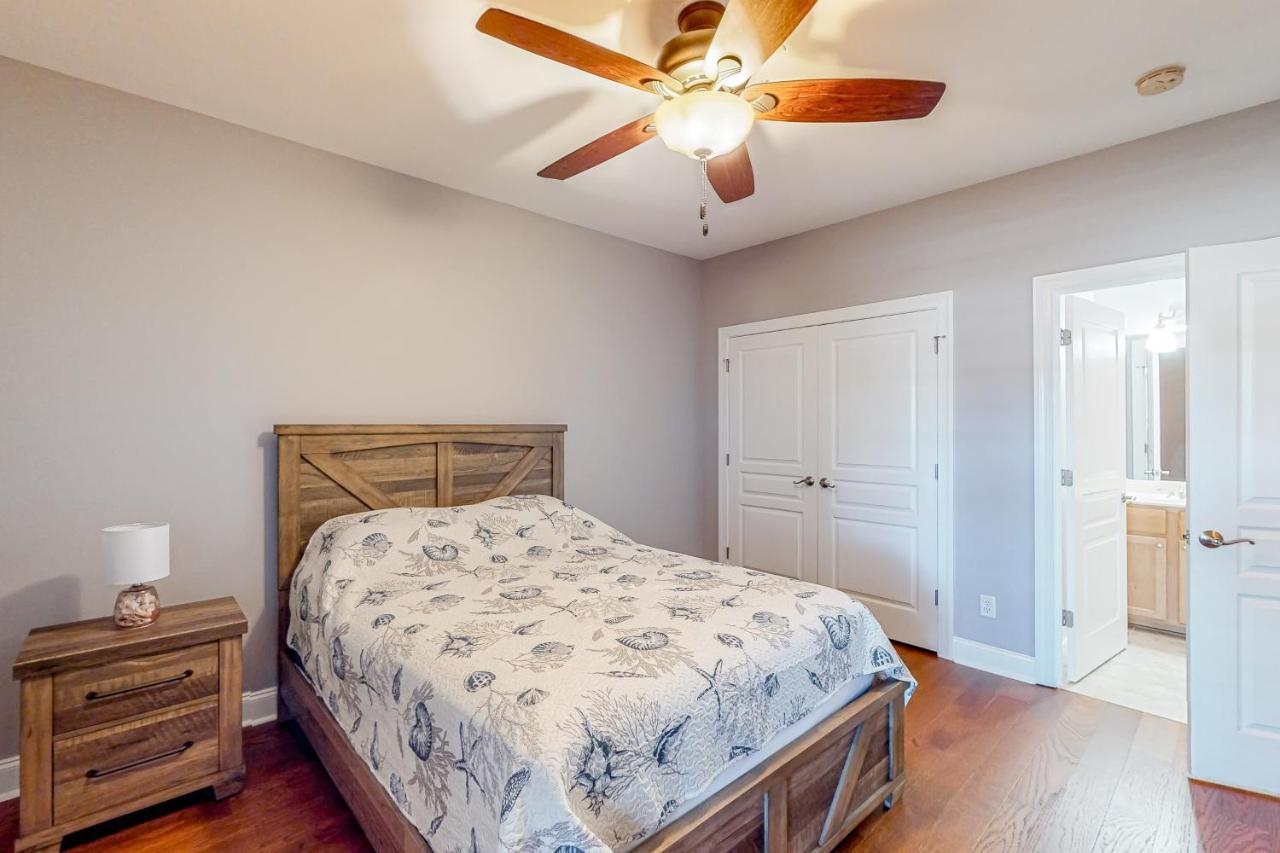 Dolphin Shores, Unit 3