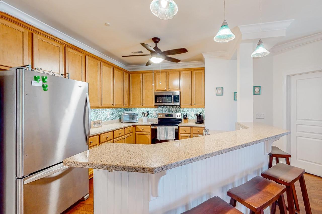 Apartment Dolphin Shores, Unit 3